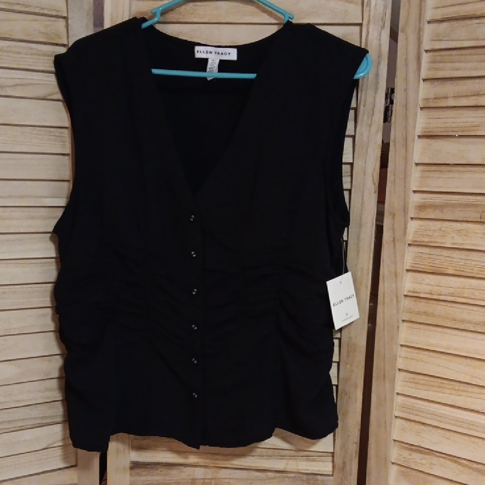 black Top vest L  button front V-Neck top with ruched waist